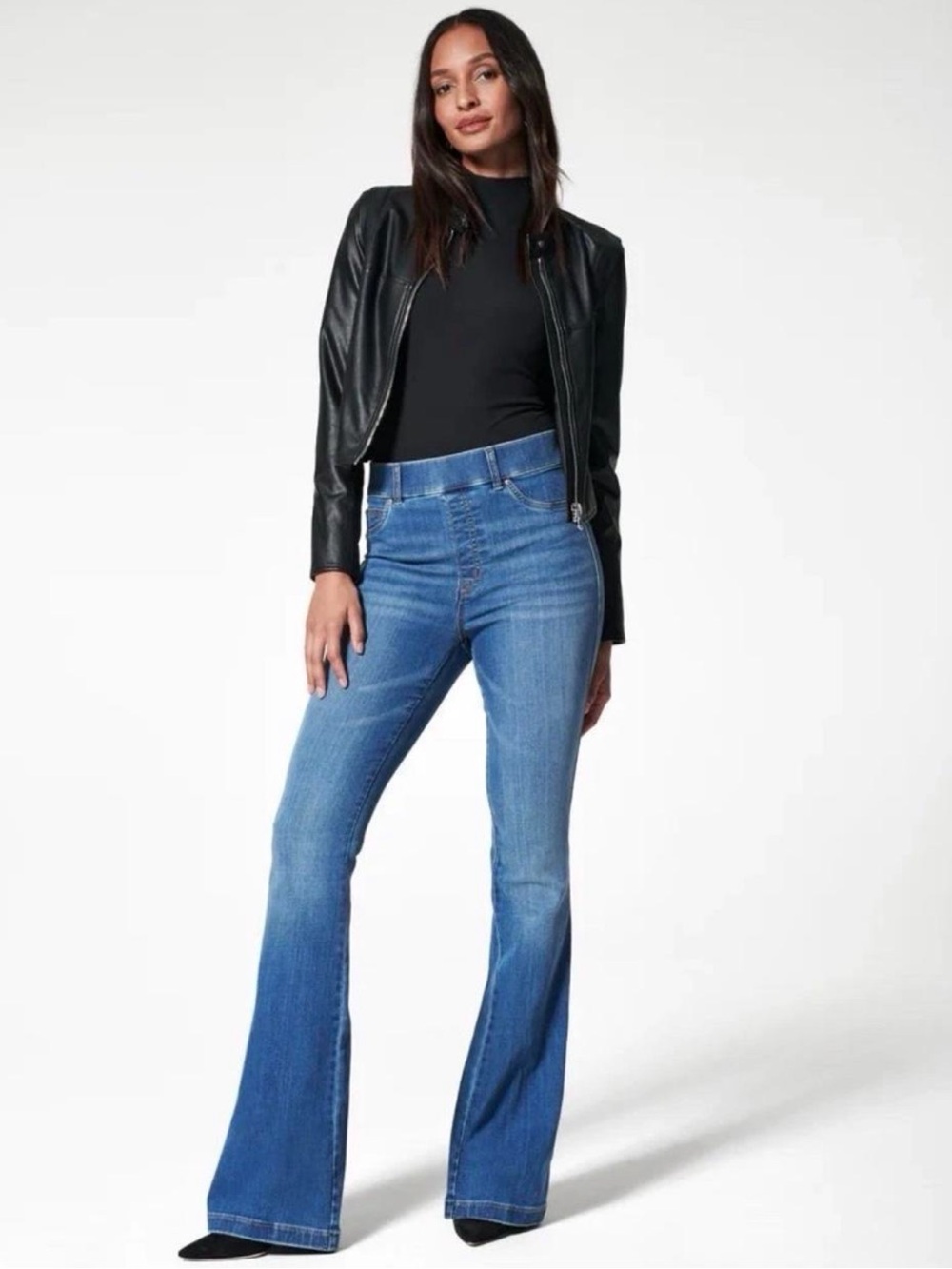 SPANX EveryWear Flare Jeans in Vintage Indigo Size Medium
